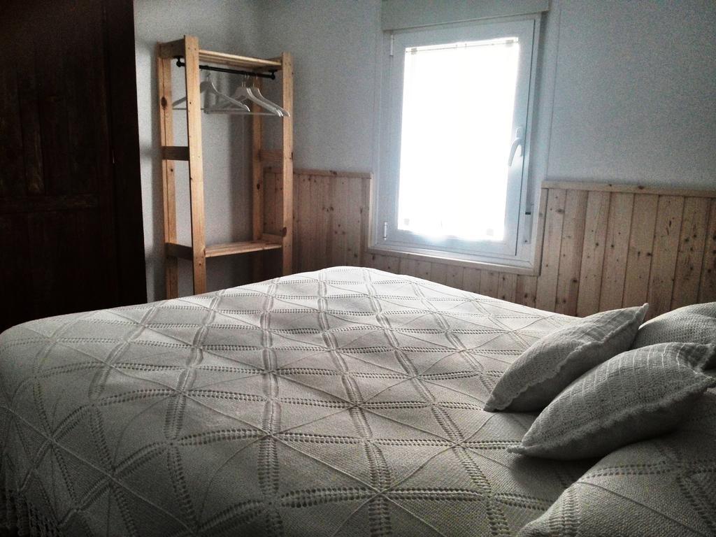 Villa Nido Menas Torrejón el Rubio Esterno foto